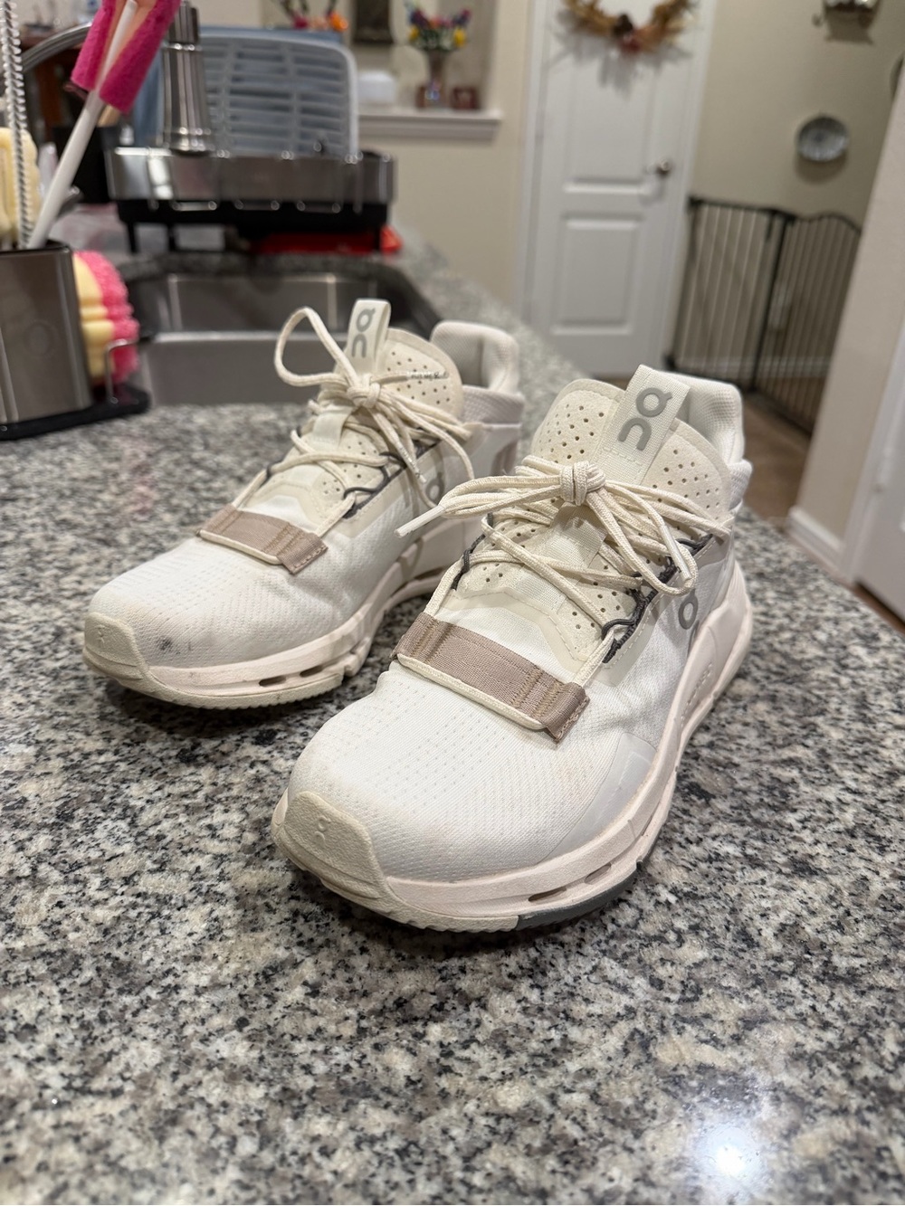 On Running Women's Cloudnova 2 Shoes